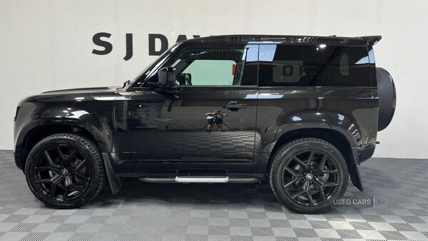 Used Land Rover Defender 2022 for sale - 75402461: Photo 2