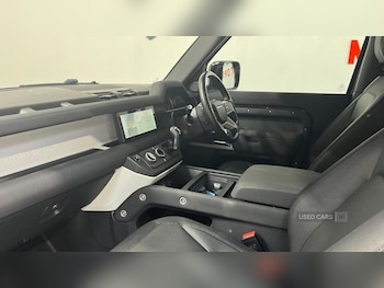 Used Land Rover Defender 2022 for sale - 75402461: Photo