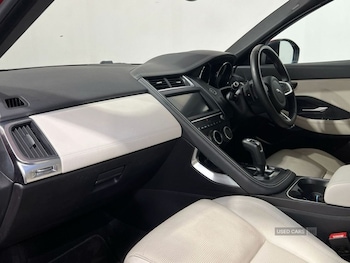 Used Jaguar E-Pace 2019 for sale - 79472523: Photo