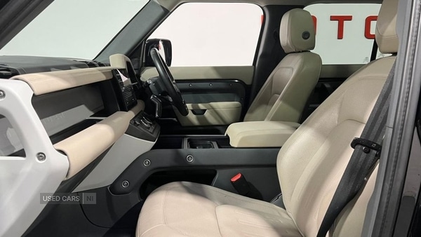 Used Land Rover Defender 2022 for sale - 77030223: Photo 3