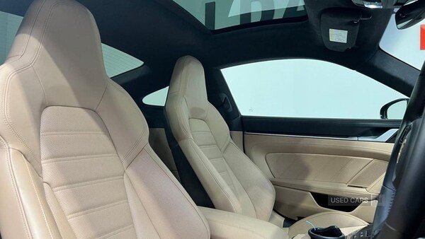 Used Porsche 911 2020 for sale - 76409698: Photo 14