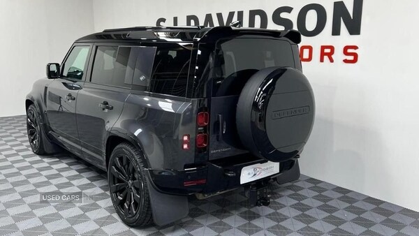 Used Land Rover Defender 2024 for sale - 75402502: Photo 4
