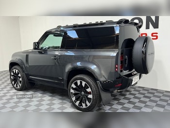 Used Land Rover Defender 2025 for sale - 75840153: Photo