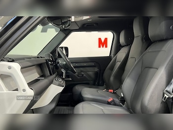 Used Land Rover Defender 2025 for sale - 75840153: Photo