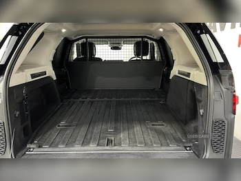 Used Land Rover Discovery 2024 for sale - 77030248: Photo