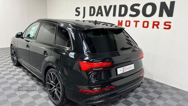 Used Audi Q7 2025 for sale - 77017236: Photo 3