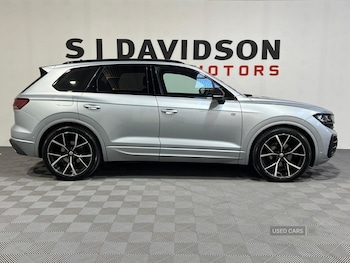 Used Volkswagen Touareg 2024 for sale - 77785151: Photo