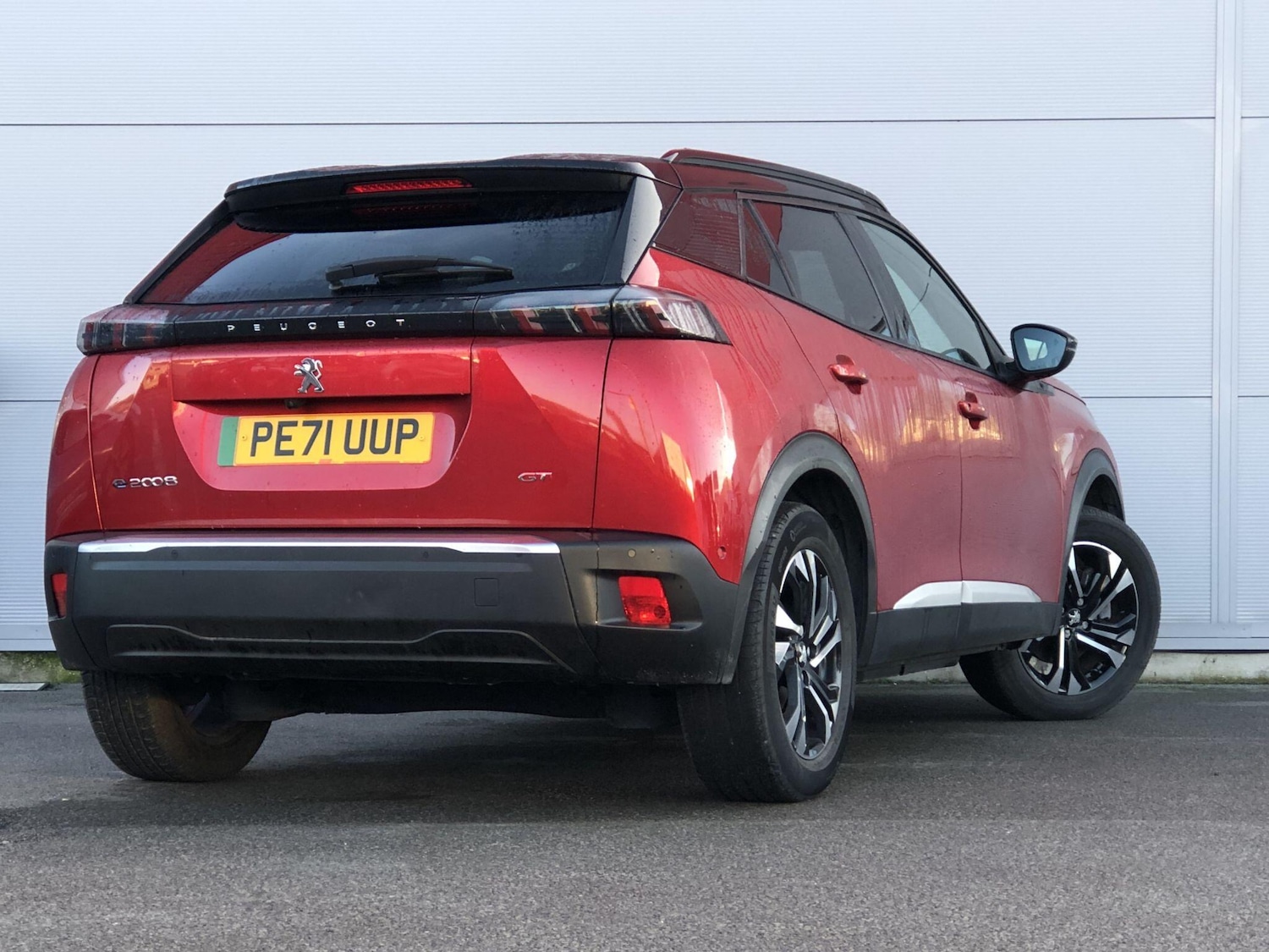 Used Peugeot E-2008 2021 for sale - 76658859: Photo 10