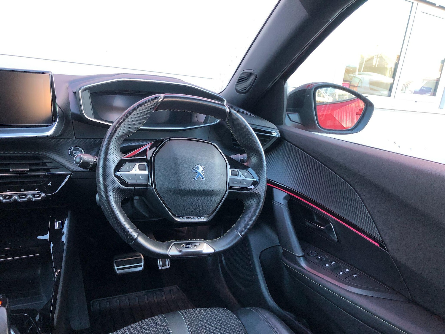 Used Peugeot E-2008 2021 for sale - 76658859: Photo 13