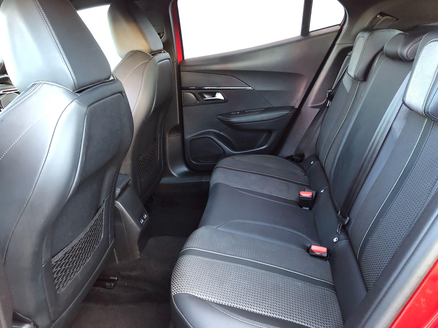 Used Peugeot E-2008 2021 for sale - 76658859: Photo 19