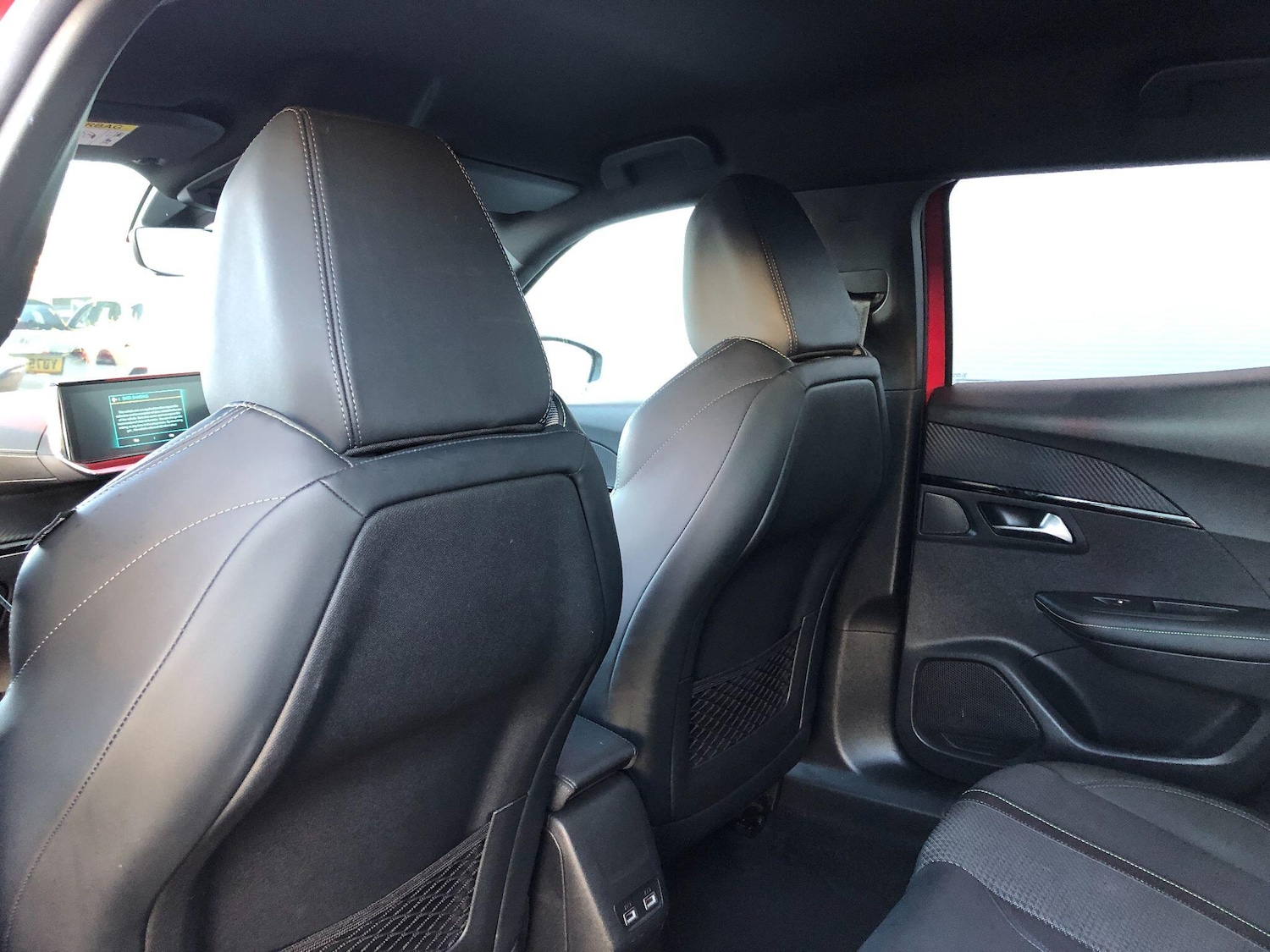 Used Peugeot E-2008 2021 for sale - 76658859: Photo 22