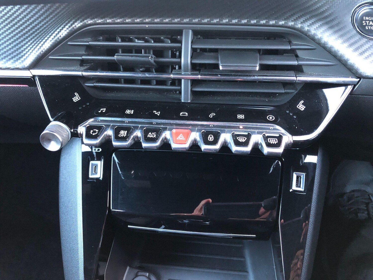 Used Peugeot E-2008 2021 for sale - 76658859: Photo 49