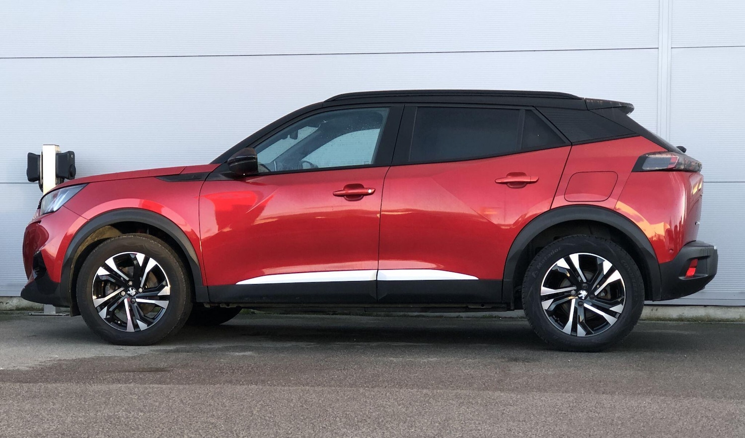 Used Peugeot E-2008 2021 for sale - 76658859: Photo 6