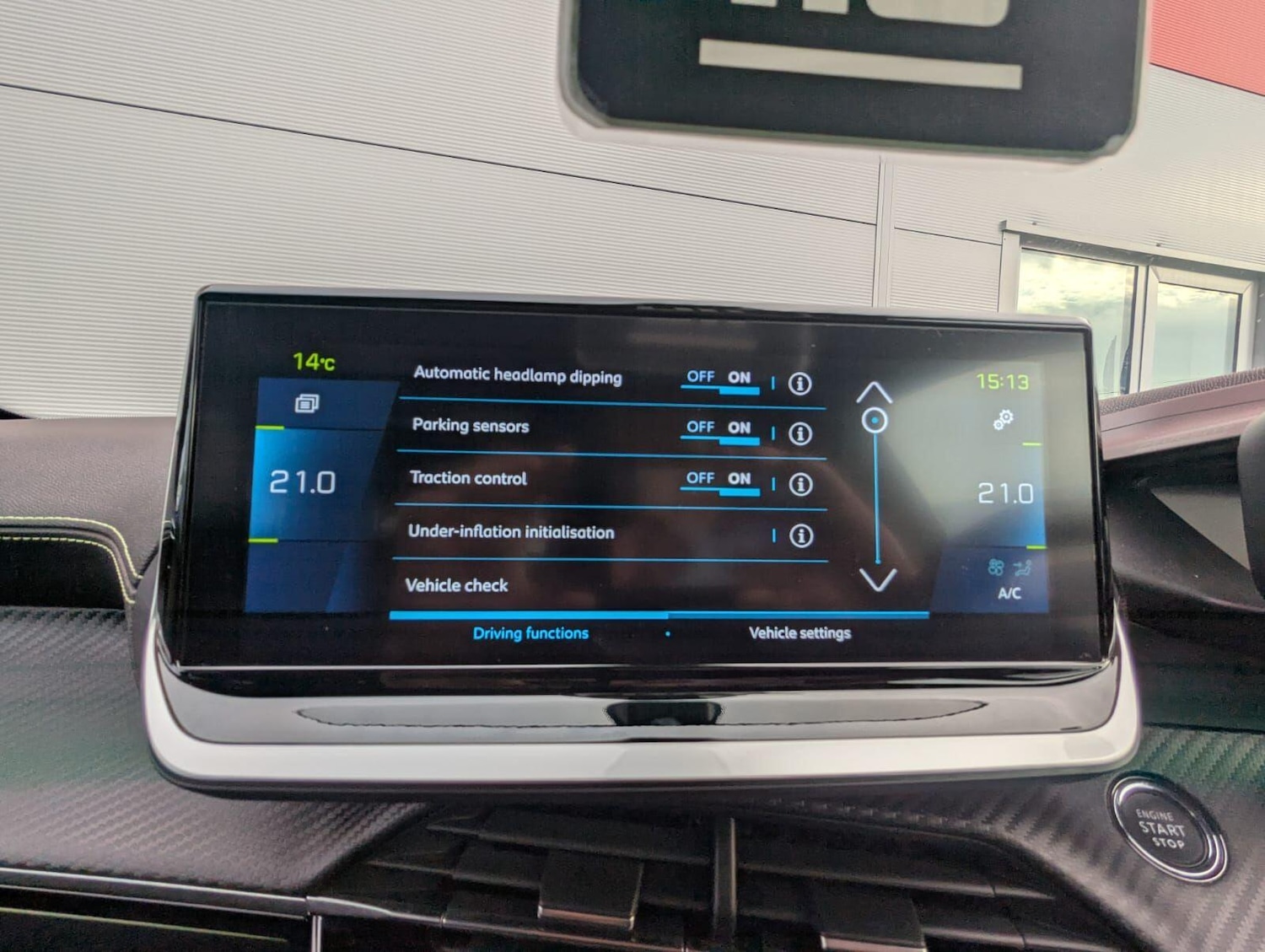 Used Peugeot 2008 2022 for sale - 76499713: Photo 25