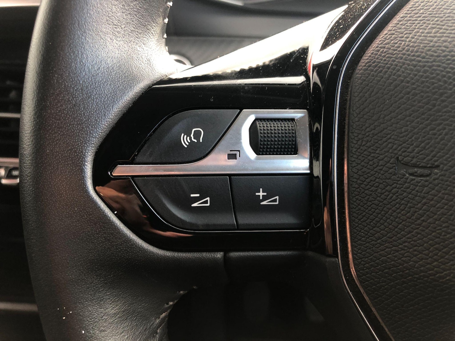 Used Peugeot 2008 for sale - 77784426: Photo 26