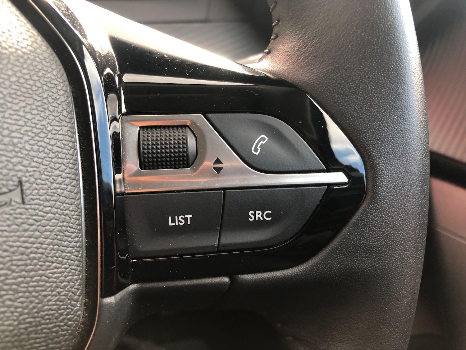 Used Peugeot 2008 for sale - 77784426: Photo 27