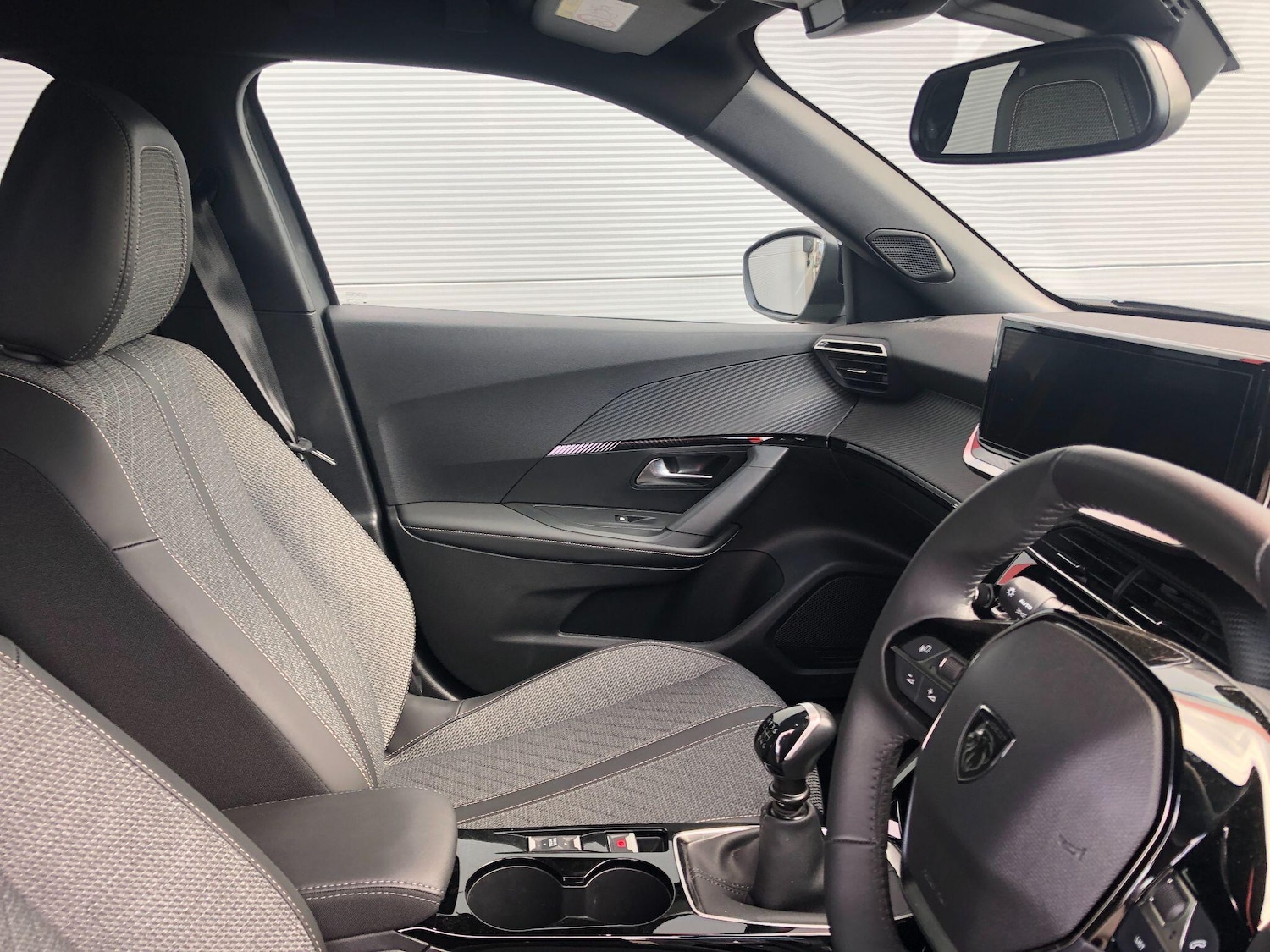 Used Peugeot 2008 2025 for sale - 76071794: Photo 32