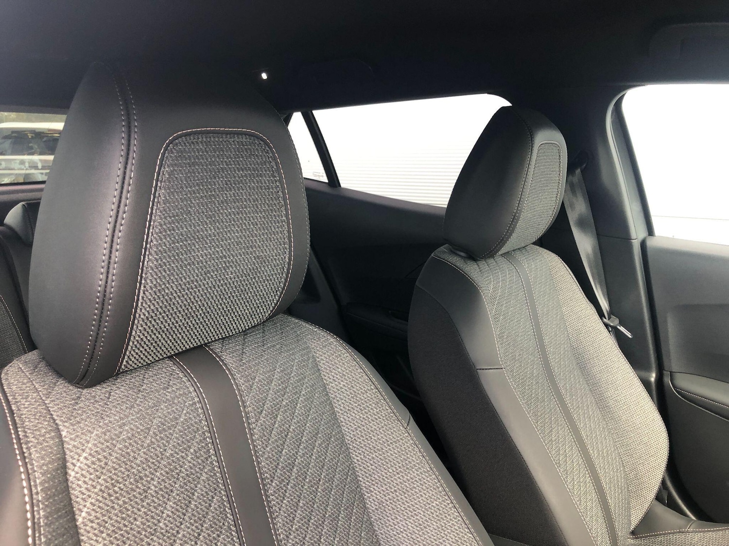 Used Peugeot 2008 2025 for sale - 76071794: Photo 33