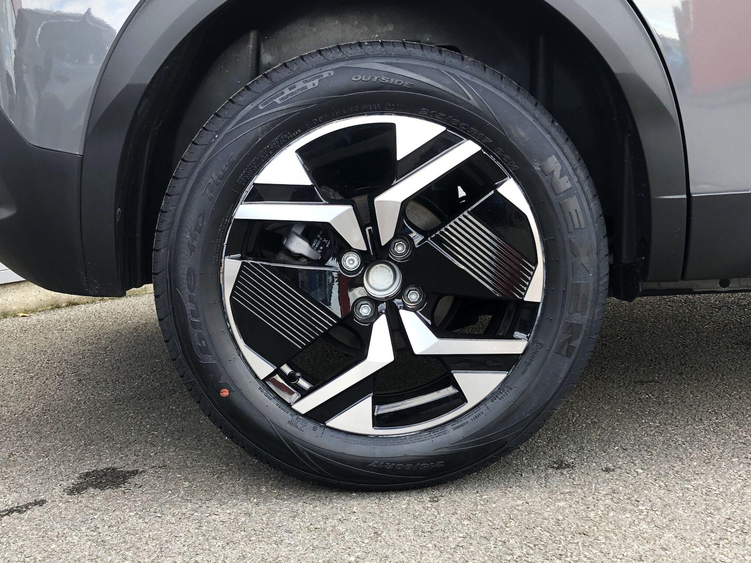 Used Peugeot 2008 2025 for sale - 76071794: Photo 4