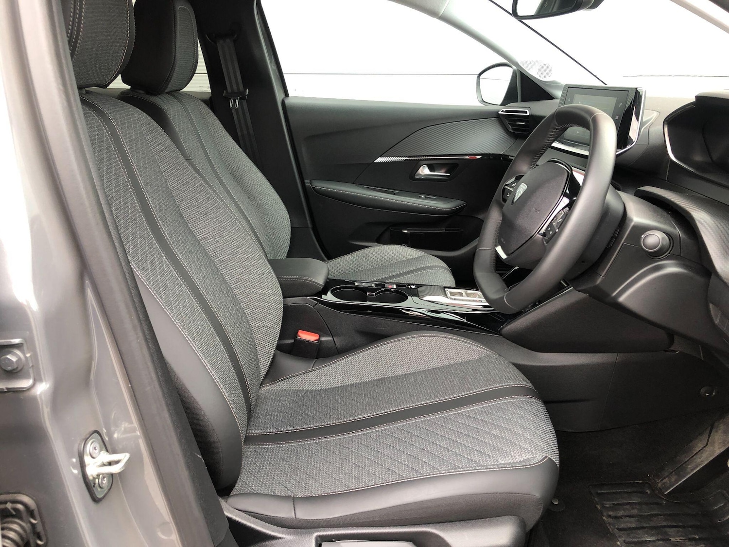 Used Peugeot E-208 2024 for sale - 76060401: Photo 16