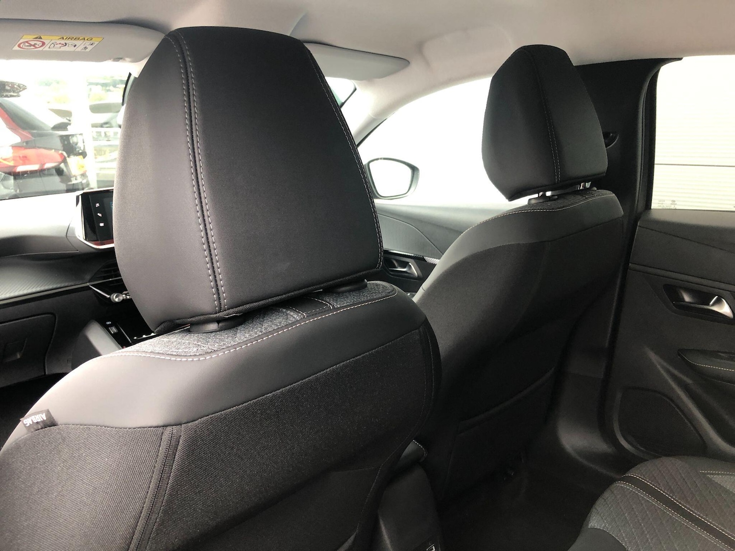 Used Peugeot E-208 2024 for sale - 76060401: Photo 41
