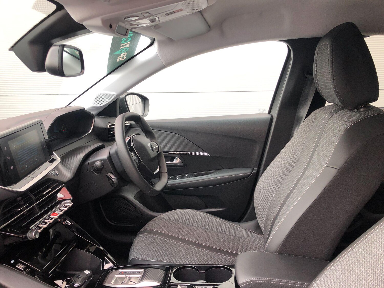 Used Peugeot E-208 2024 for sale - 76060401: Photo 43