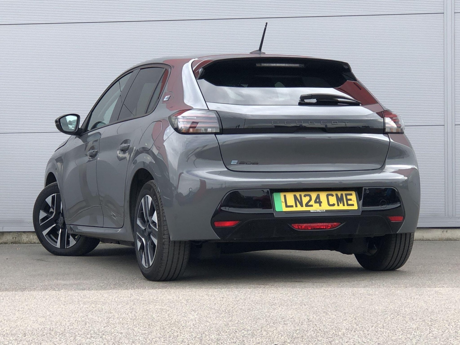 Used Peugeot E-208 2024 for sale - 76060401: Photo 5