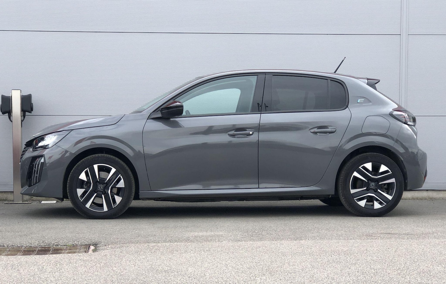 Used Peugeot E-208 2024 for sale - 76060401: Photo 6