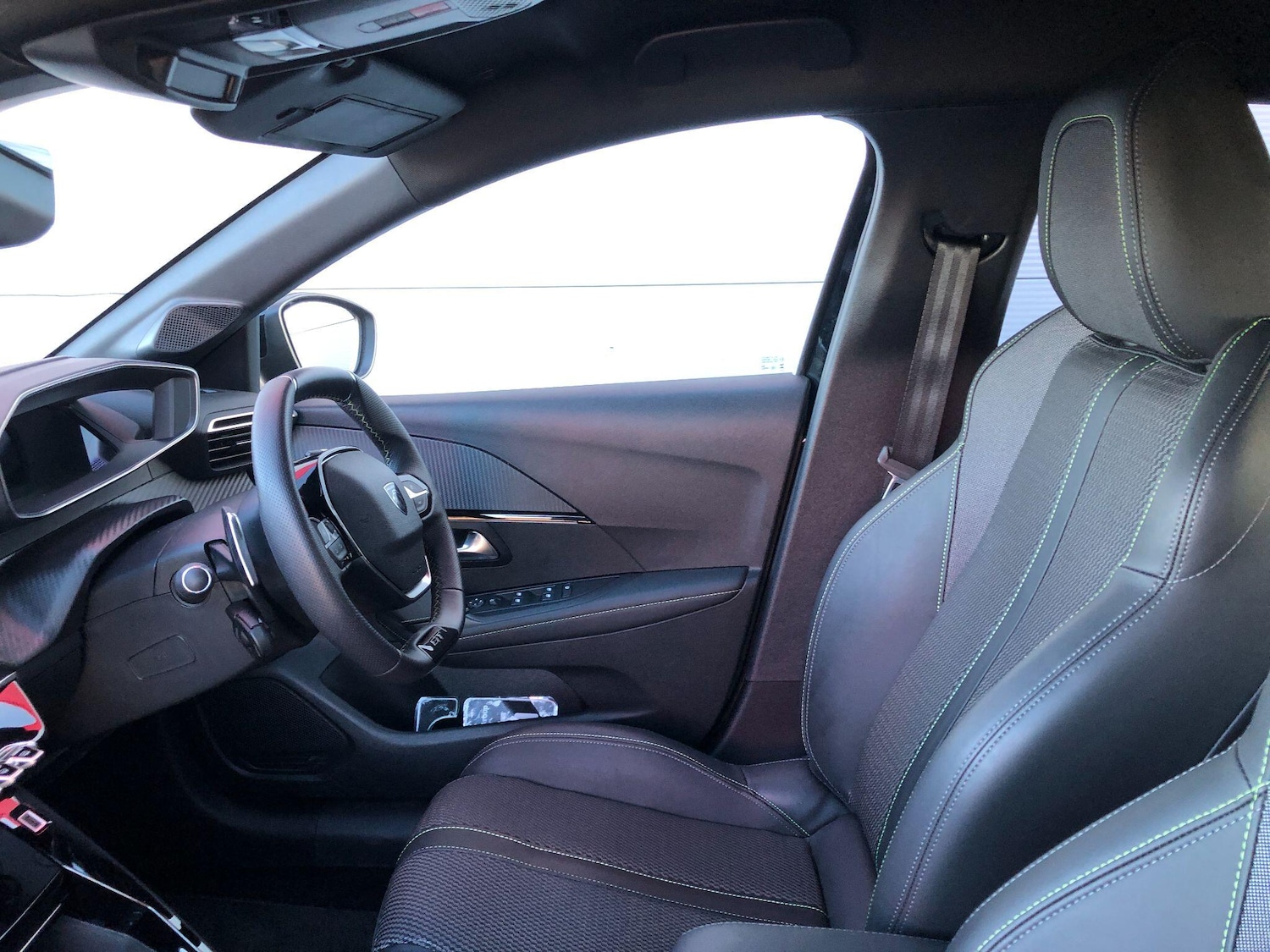 Used Peugeot 208 2024 for sale - 76550551: Photo 41