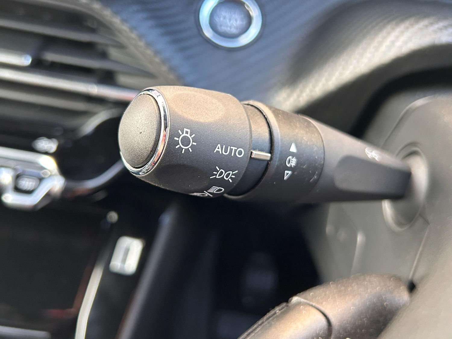 Used Peugeot 2008 2024 for sale - 77440416: Photo 30