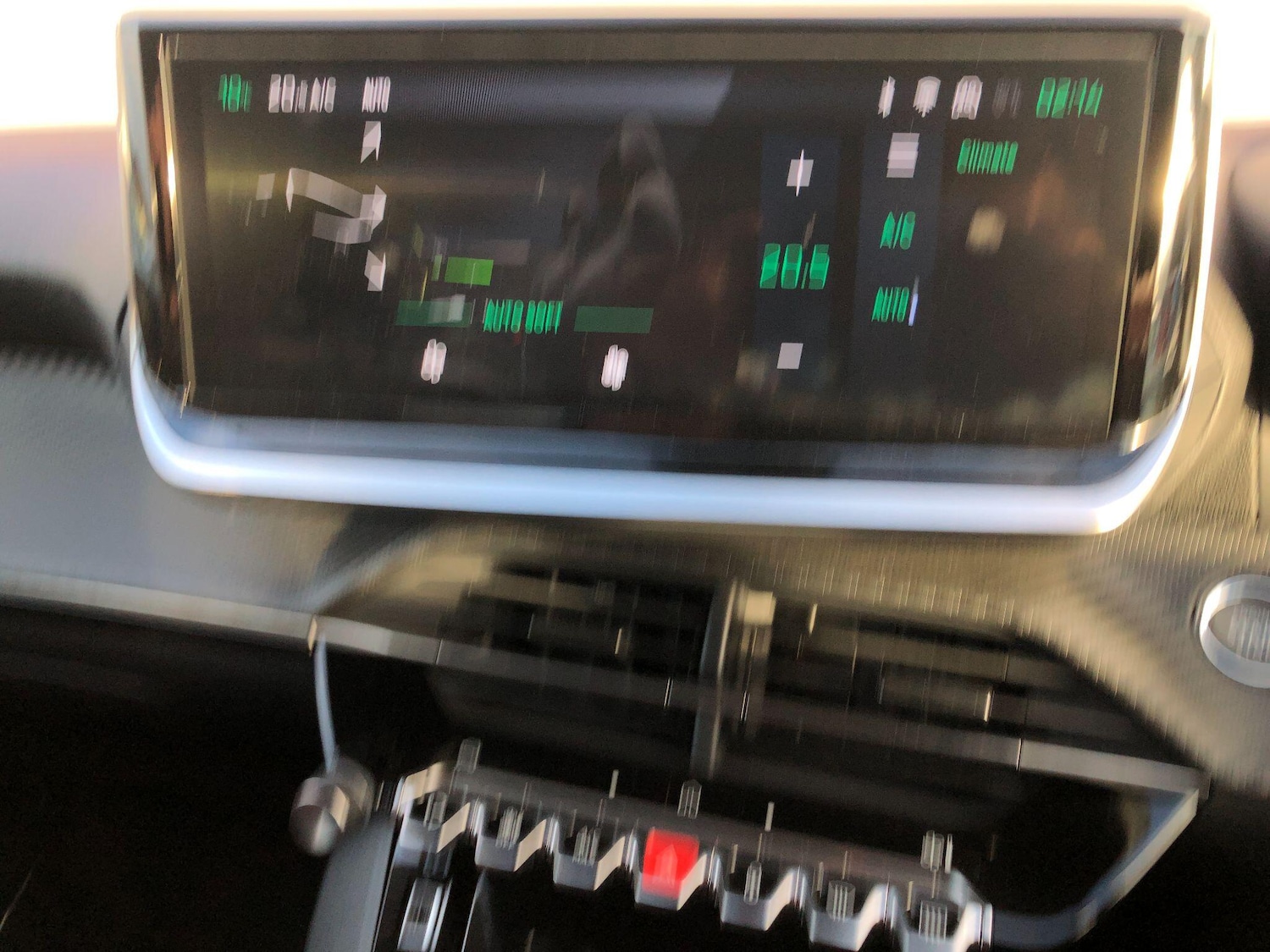 Used Peugeot 208 2024 for sale - 76728242: Photo 33