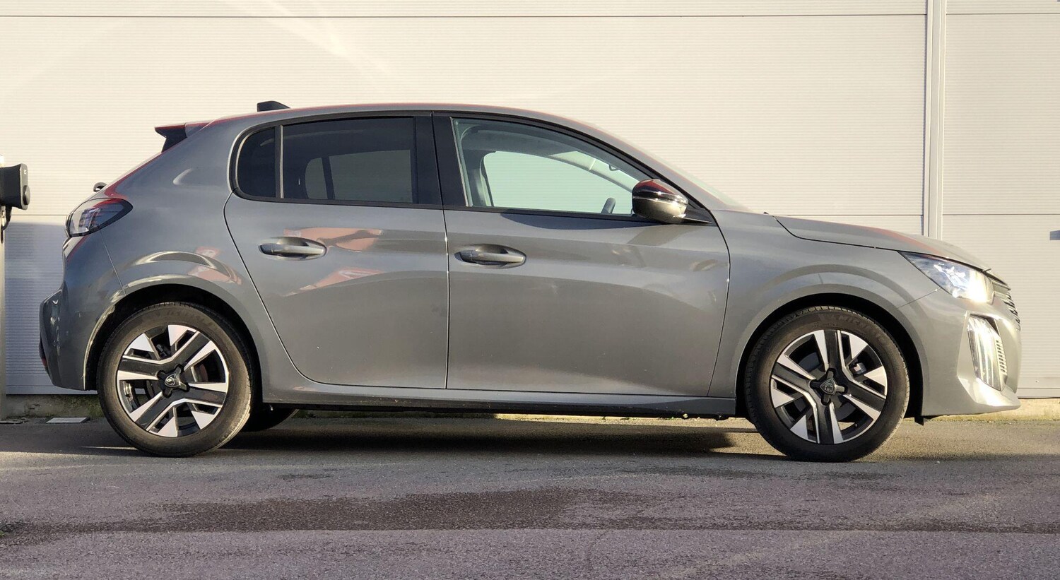 Used Peugeot 208 2024 for sale - 76728242: Photo 43