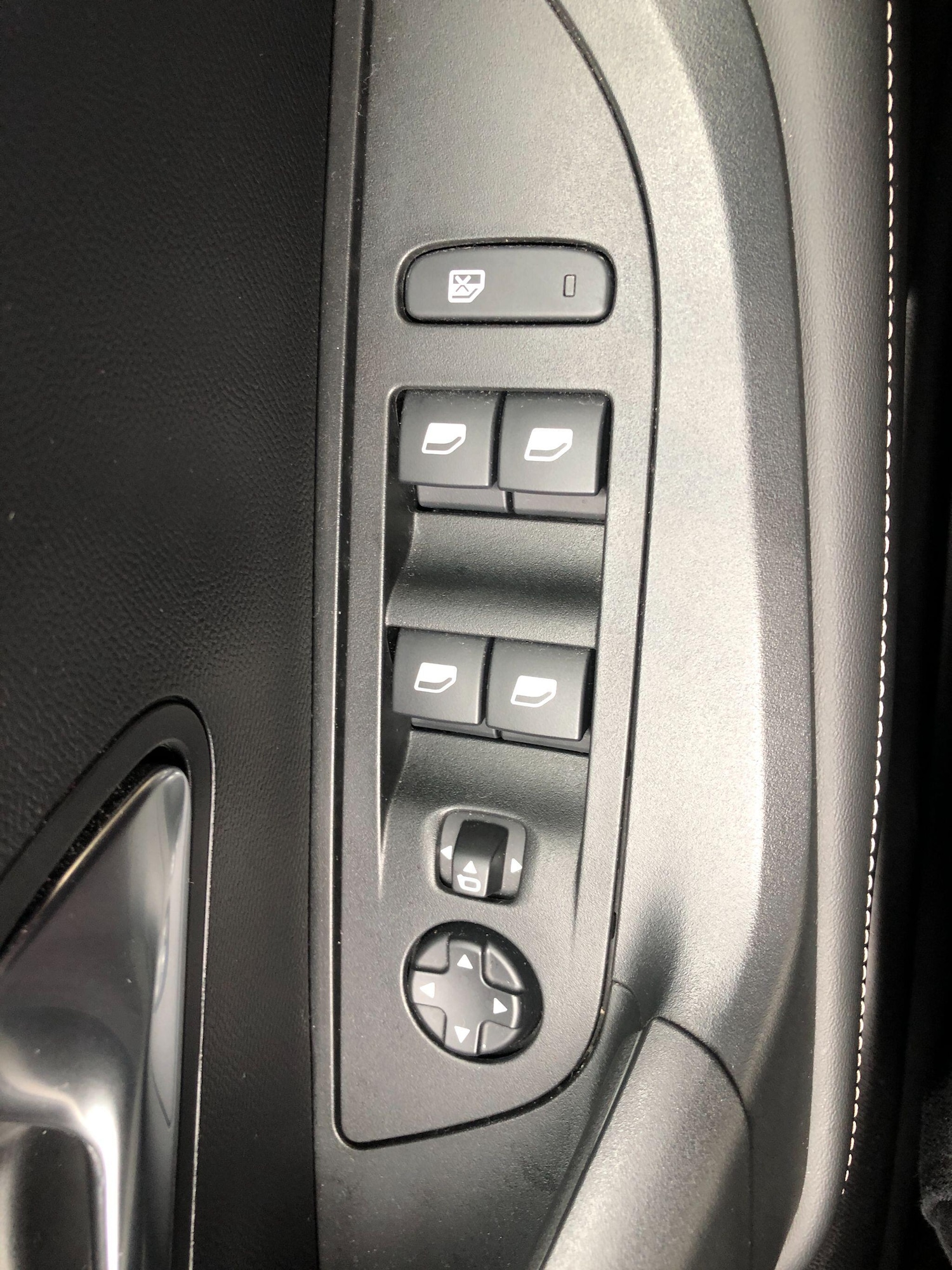 Used Peugeot 2008 2024 for sale - 76456820: Photo 22