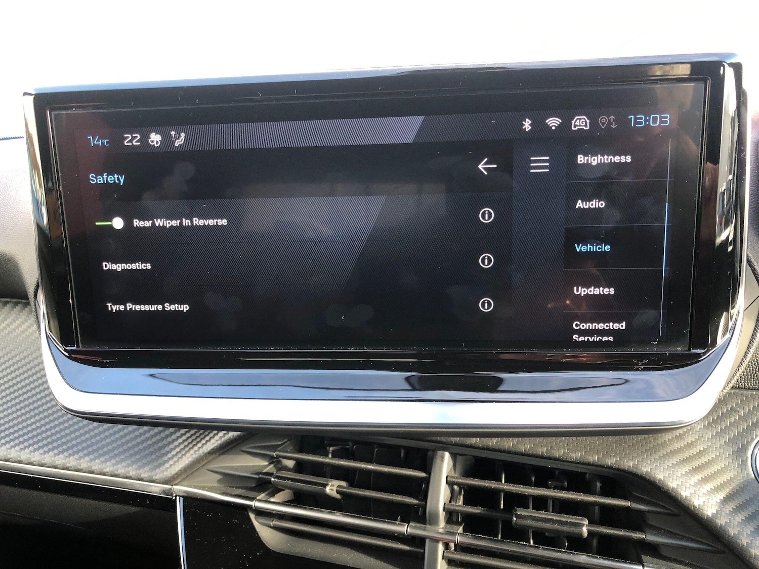 Used Peugeot 2008 2024 for sale - 76456820: Photo 32