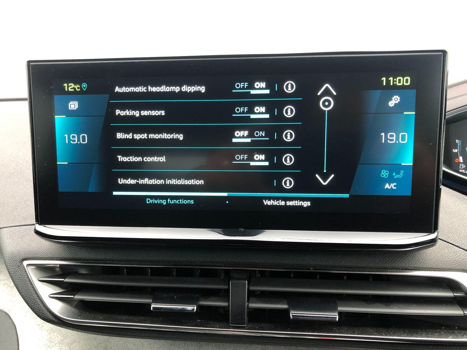 Used Peugeot 3008 2024 for sale - 76201274: Photo 40