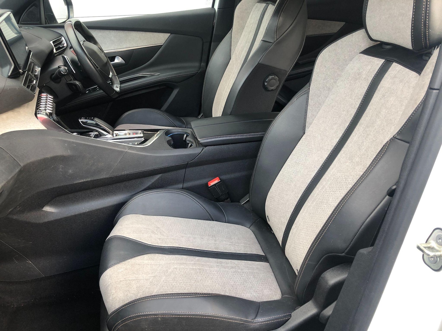 Used Peugeot 3008 2021 for sale - 76786946: Photo 16