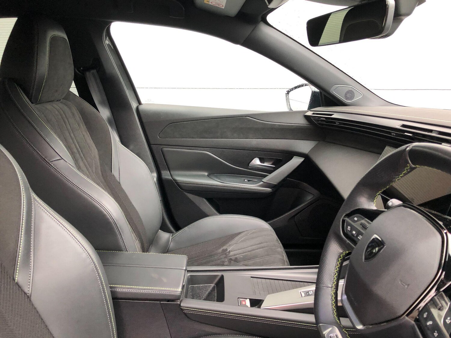 Used Peugeot 308 2023 for sale - 77908482: Photo 16