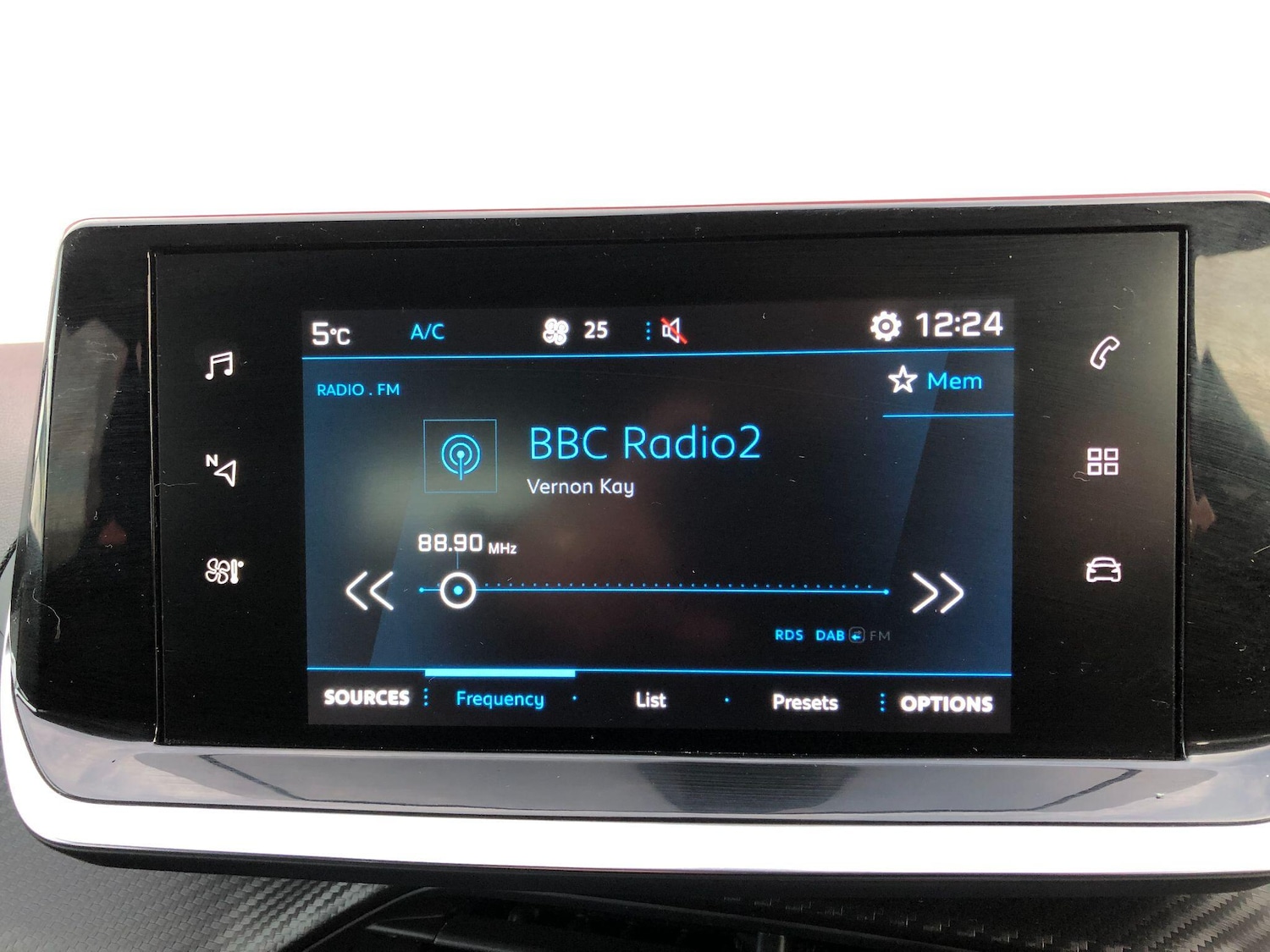 Used Peugeot 208 2022 for sale - 76714317: Photo 34