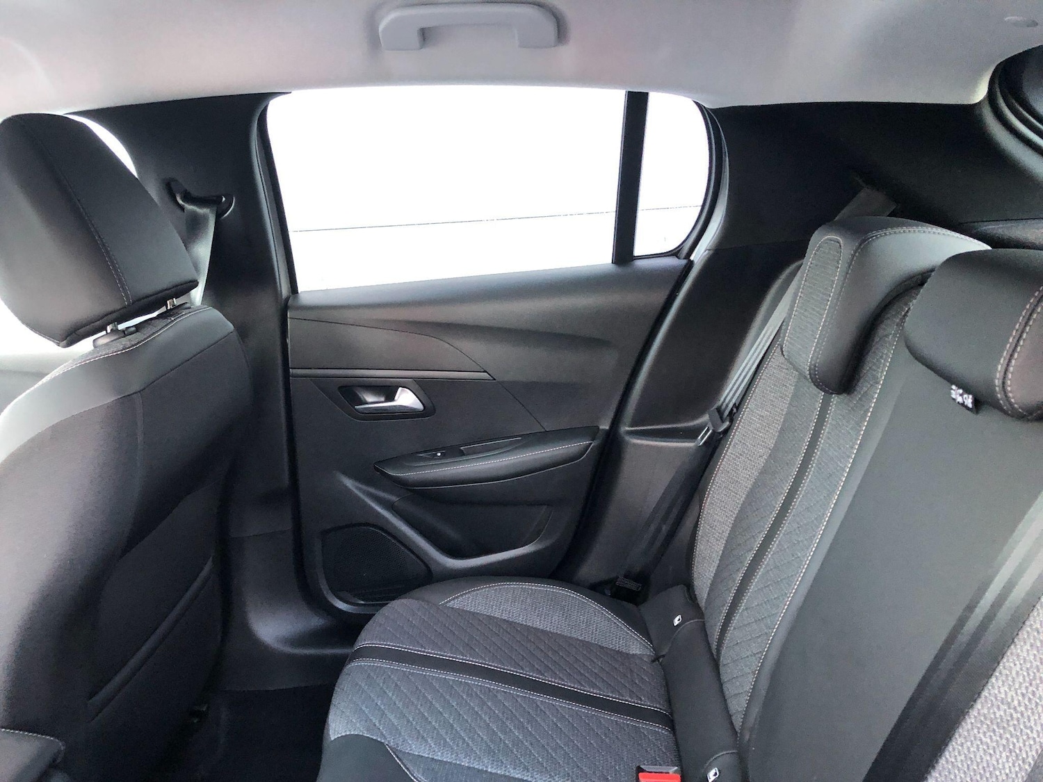 Used Peugeot 208 2024 for sale - 77090880: Photo 11