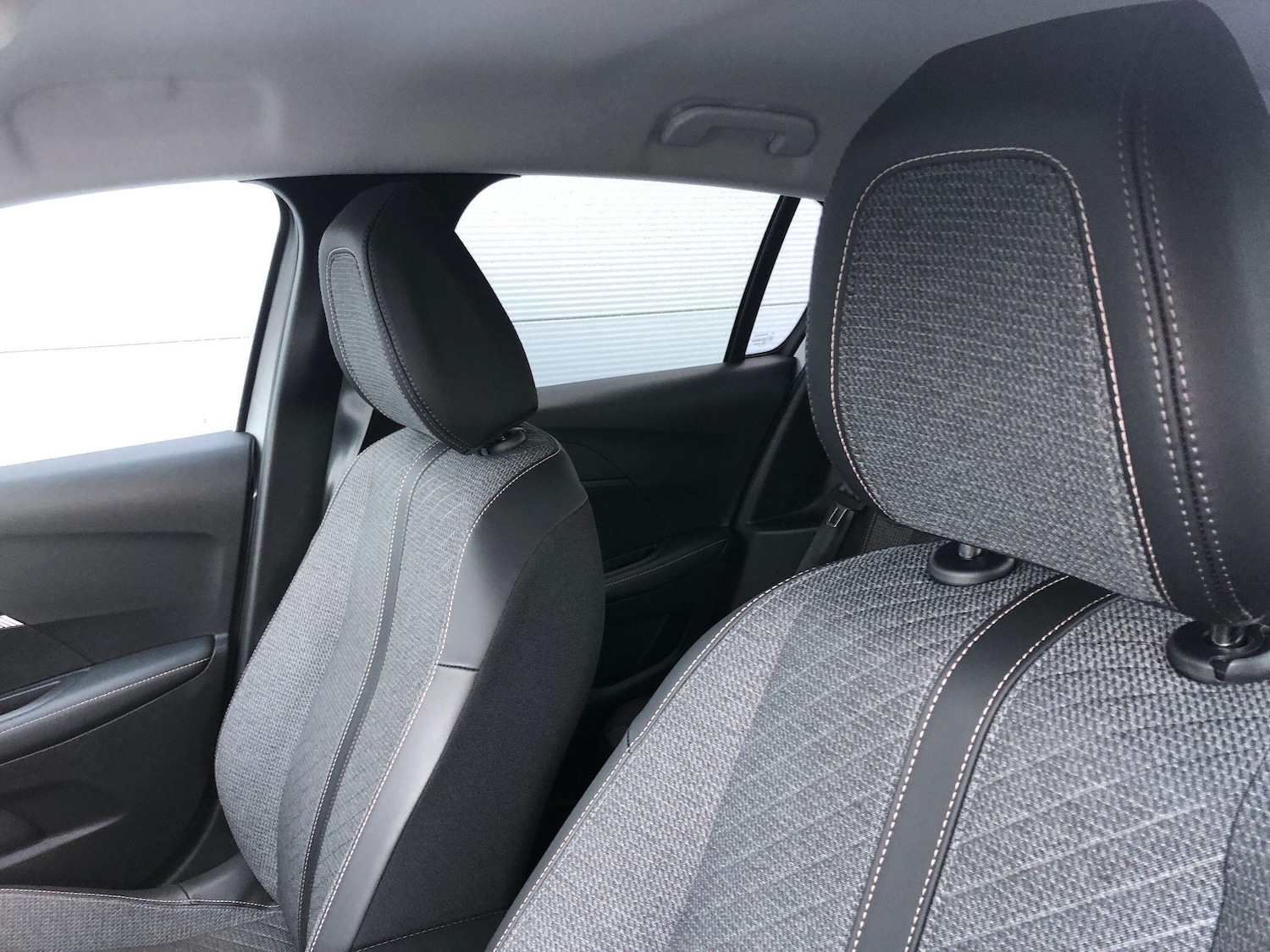 Used Peugeot 208 2024 for sale - 77090880: Photo 15