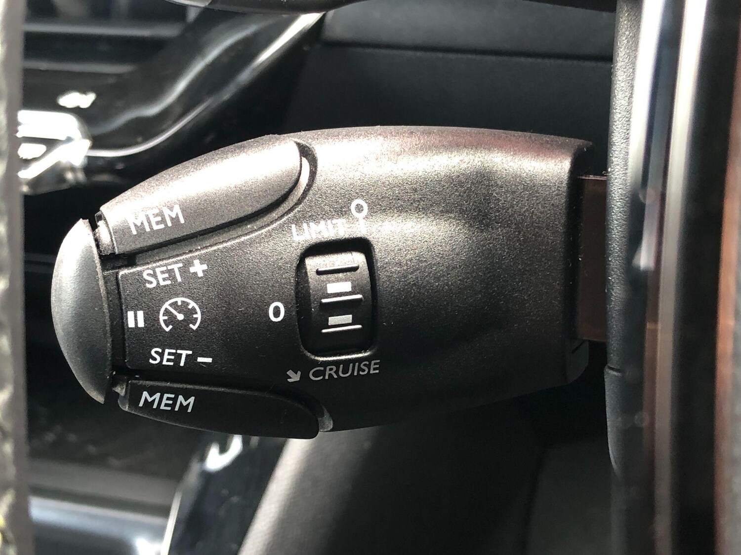 Used Peugeot 2008 2024 for sale - 75839211: Photo 36