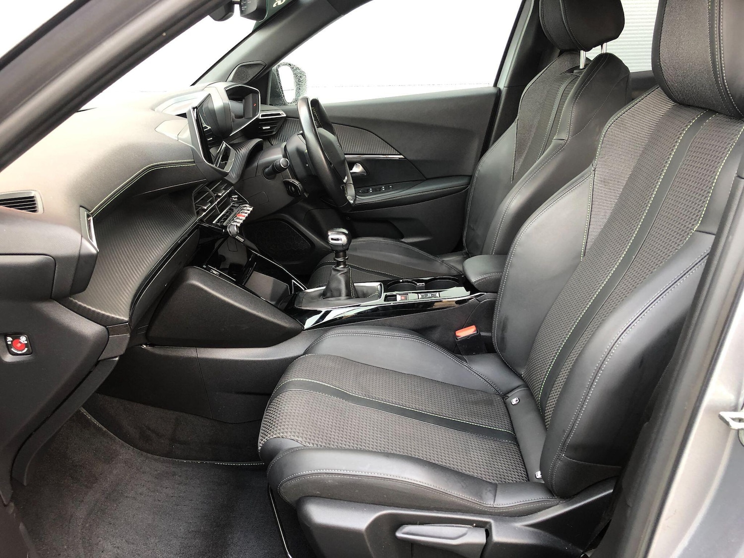 Used Peugeot 2008 2022 for sale - 77625237: Photo 12