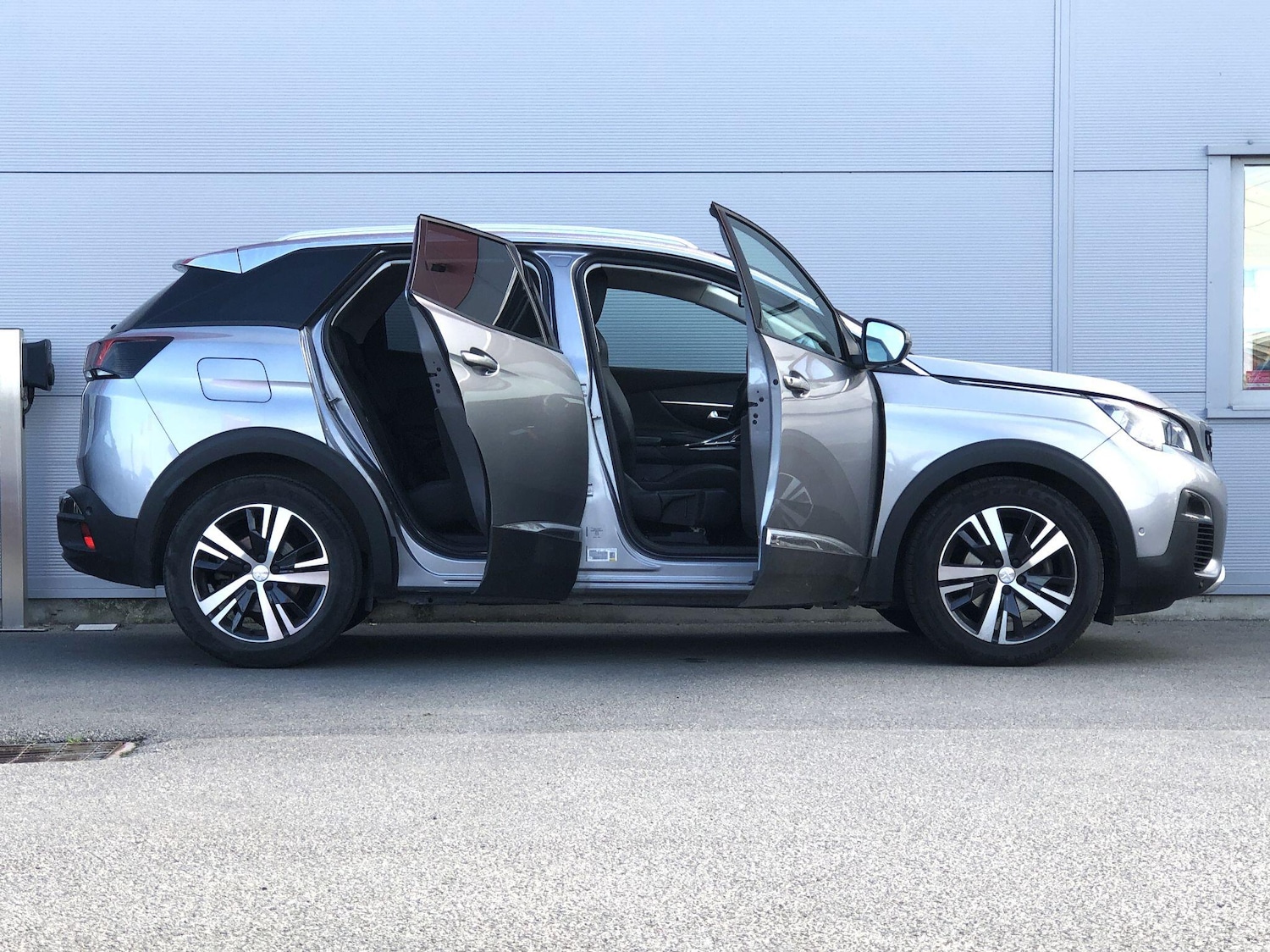 Used Peugeot 3008 2020 for sale - 76072340: Photo 10