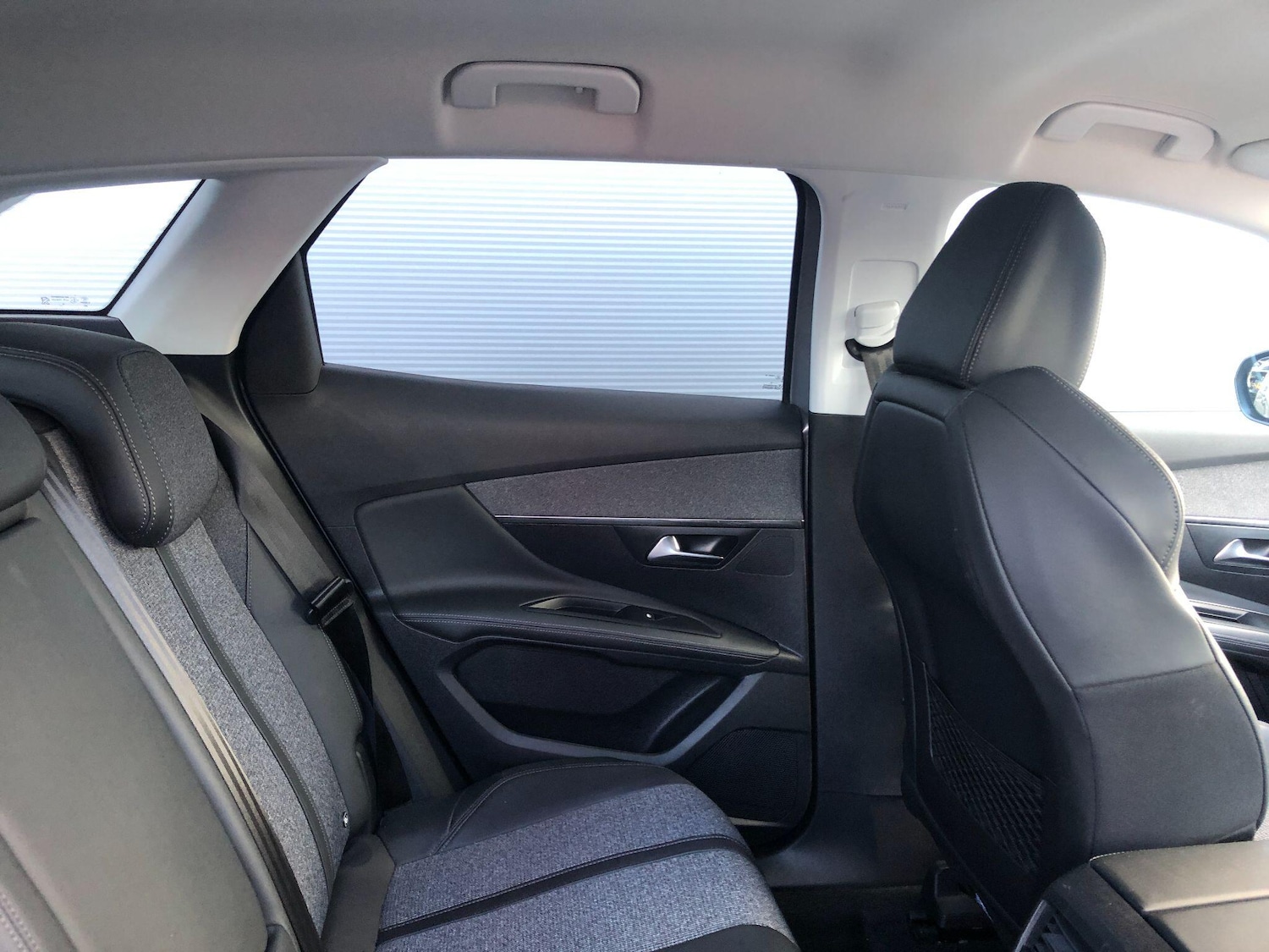 Used Peugeot 3008 2020 for sale - 76072340: Photo 25