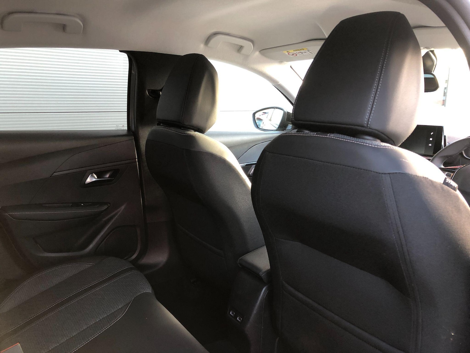 Used Peugeot E-208 2024 for sale - 76550550: Photo 21