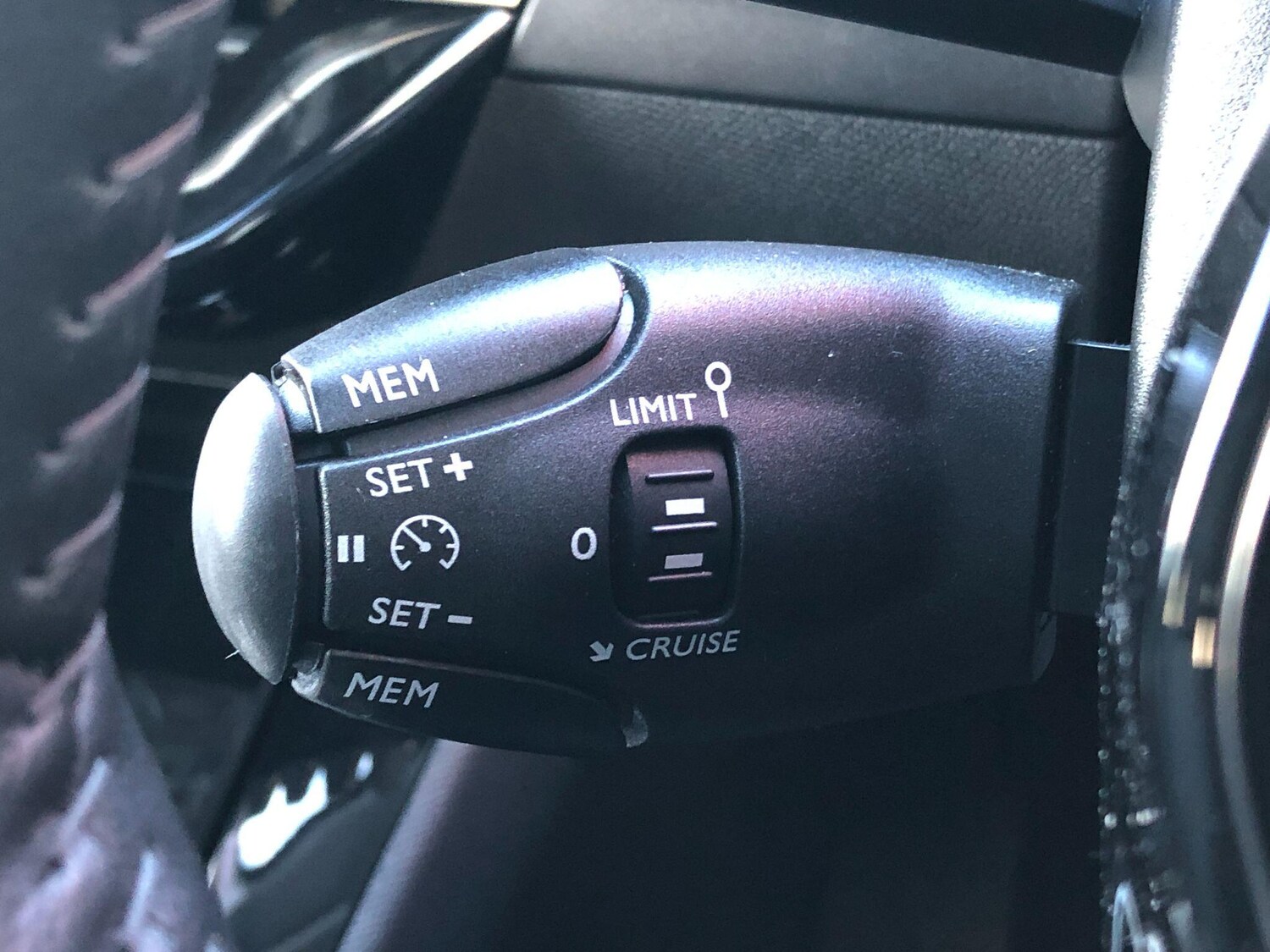 Used Peugeot E-208 2024 for sale - 76550550: Photo 29