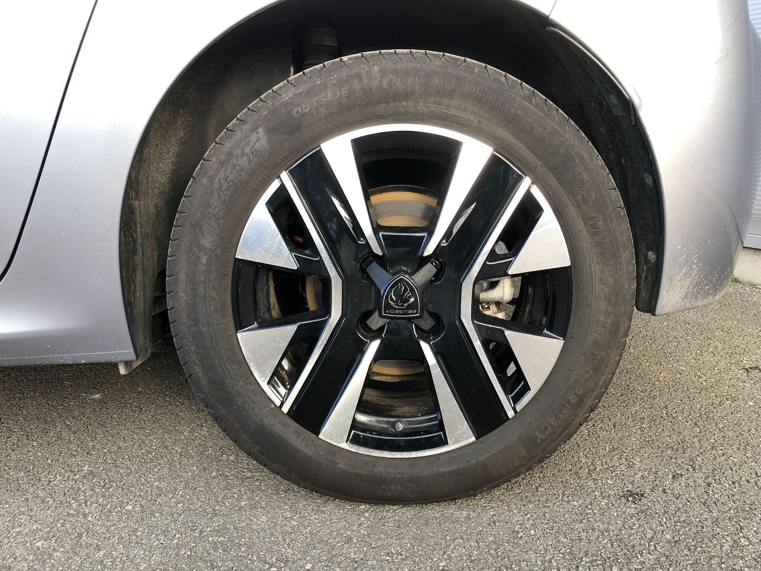 Used Peugeot E-208 2024 for sale - 76550550: Photo 31