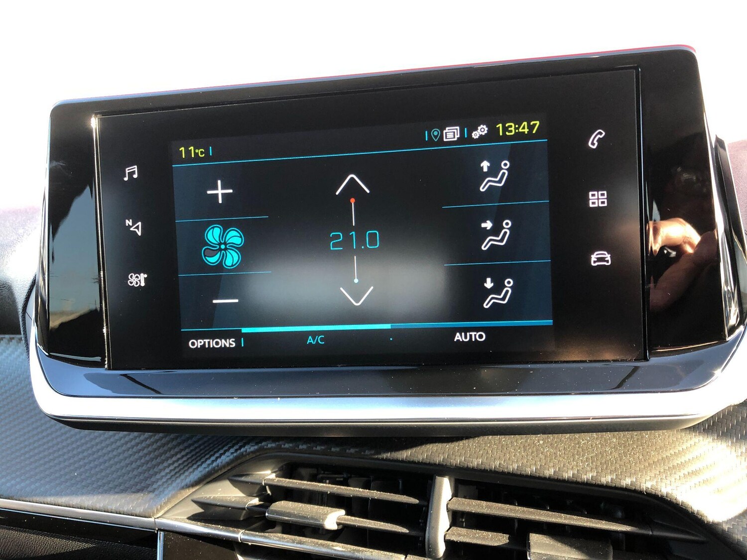 Used Peugeot E-208 2024 for sale - 76550550: Photo 35