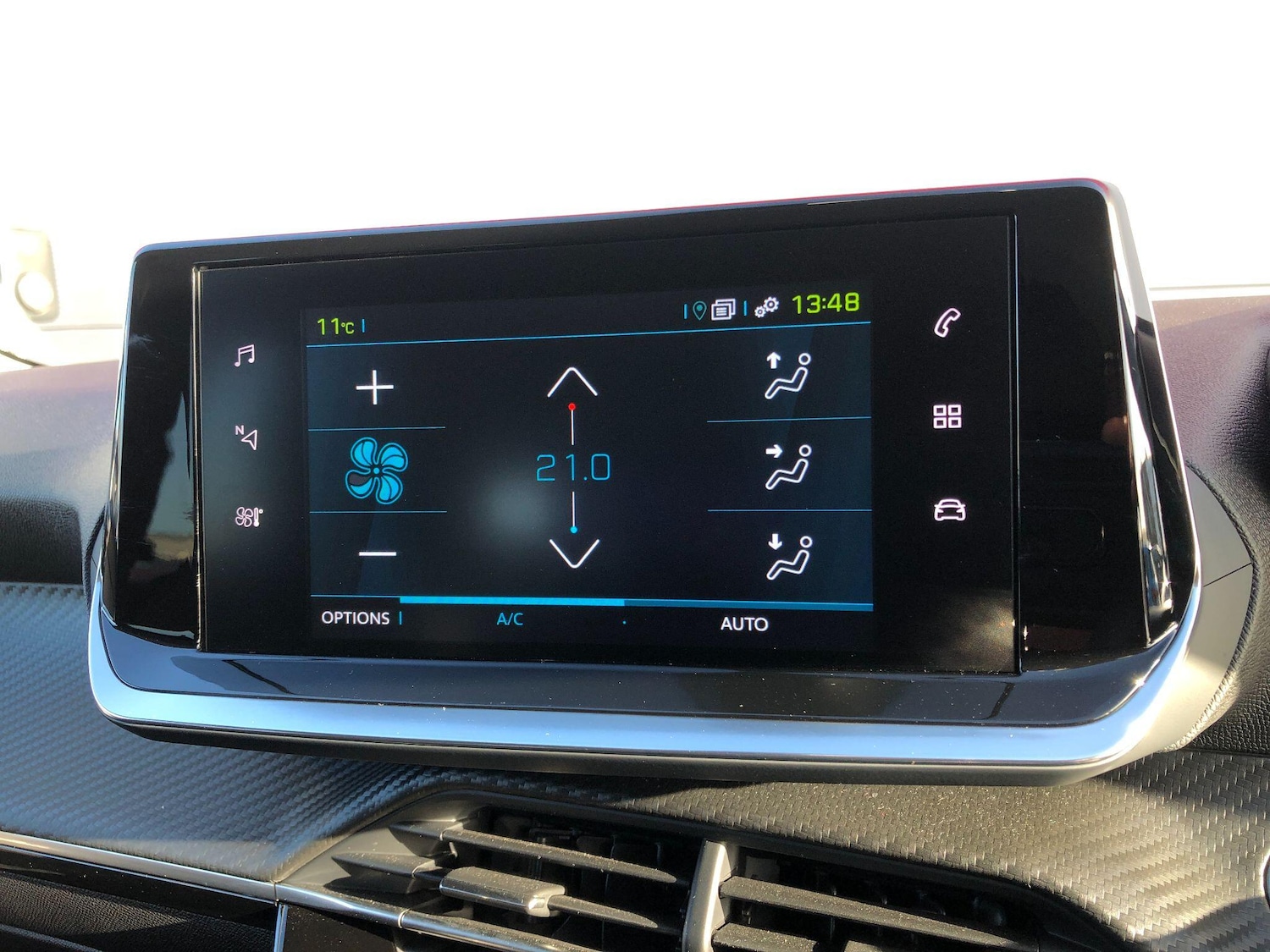 Used Peugeot E-208 2024 for sale - 76550550: Photo 37