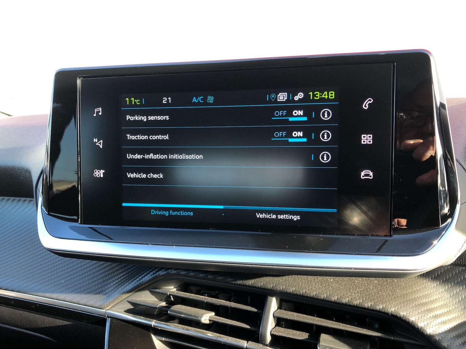 Used Peugeot E-208 2024 for sale - 76550550: Photo 38